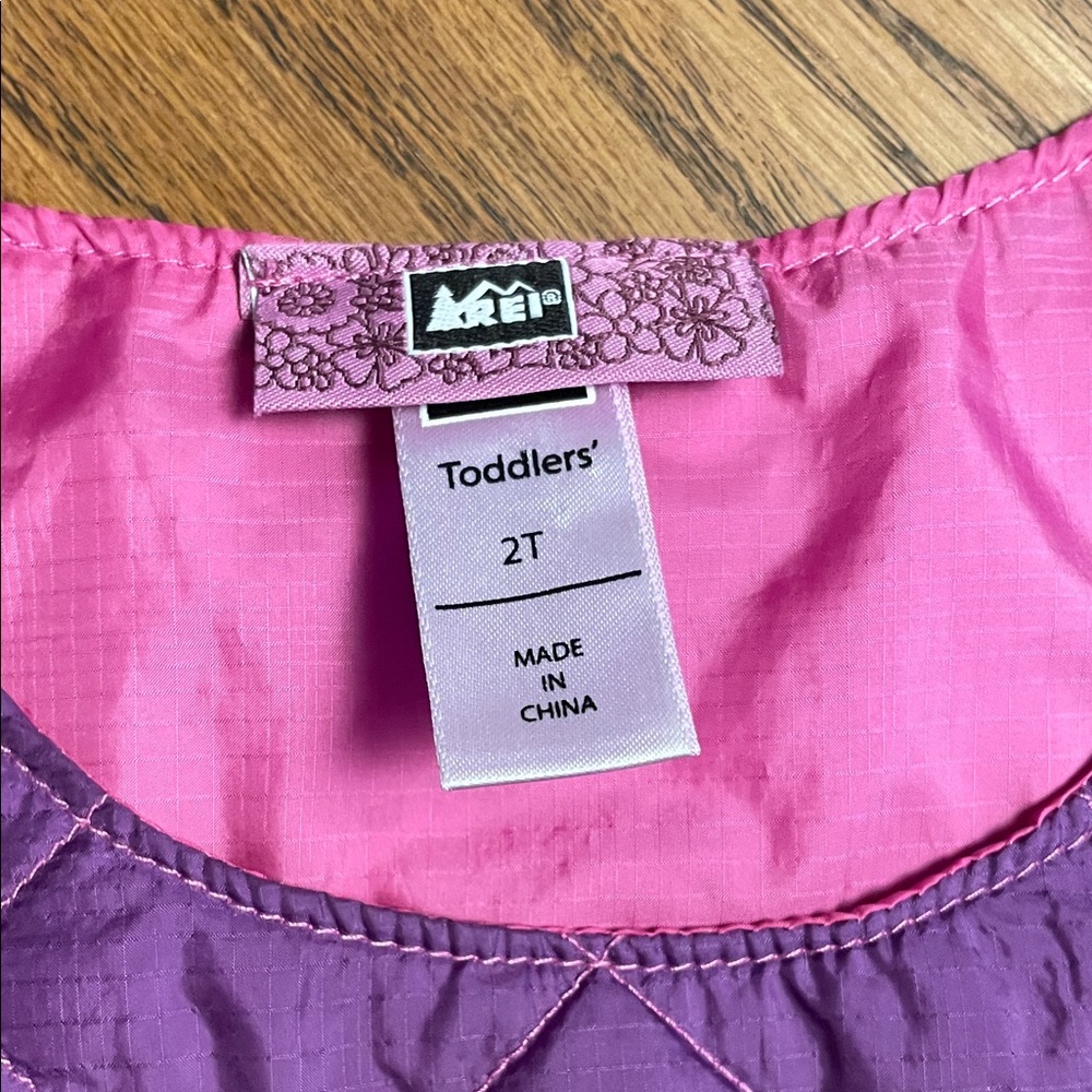 REI Purple quilted Dress, snap closure over the shoulders, size 2T, pink lining - Picture 2 of 9